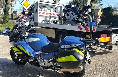 Gard Au guidon de sa moto bridée il fait sauter le compteur et