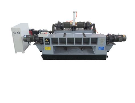 Tropical Hardwood Veneer Peeling Lathe Plywood Hot Press Machine Qianhui Machinery
