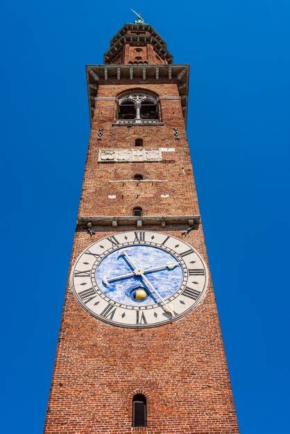 Premium Photo Clock Tower Of The Basilica Palladiana In Vicenza