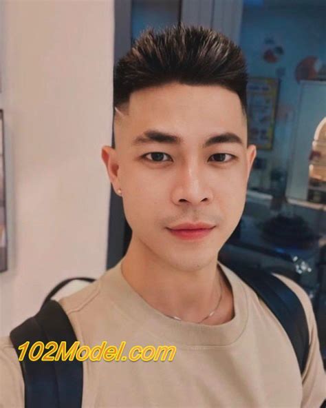 Đẹp trai khoai to fuck tốt lễ phép chơi dâm nhiệt tình VƯƠNG 199