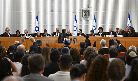 Suprema Corte de Israel ouve primeira contestação à reforma judicial de