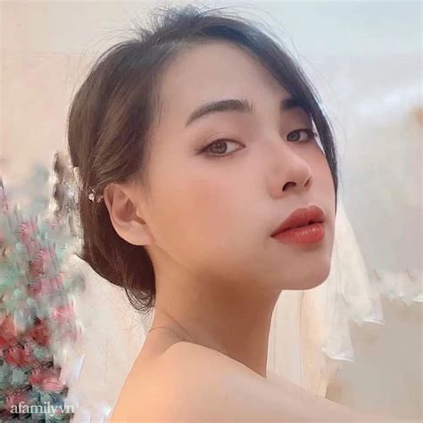 Sau sinh rạn da chằng chịt mẹ bầu xinh như hot girl vẫn quyết định đẻ tiếp vì điều này