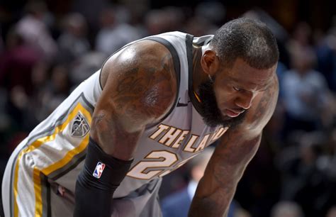 Watch Lebron James Pull Off A Wild Move While Playing Against 76ers