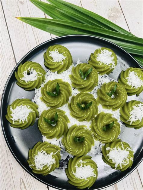 Kuih Kaswi Pandan Lembut Bergedik Guna Acuan Cantik Boleh Dapat