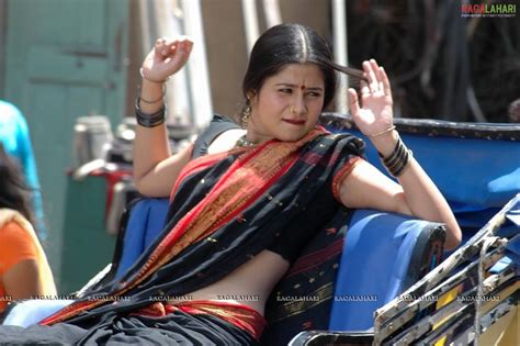 Sangeeta In A Yellow Saree Exposing Her Hot Navel Beautiful Tollywood Actress Pics