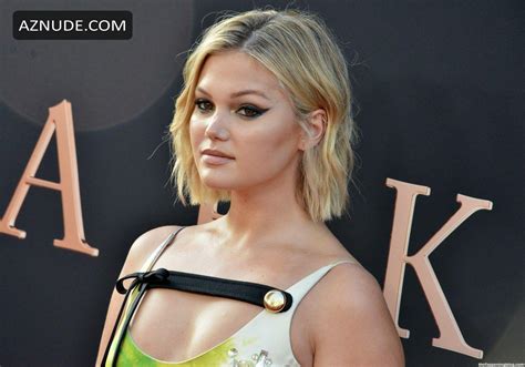 Olivia Holt Sexy Nude Photos Collection AZNude