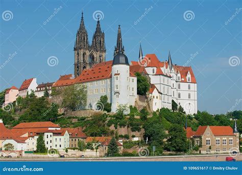 Vista Al Castillo De Albrechtsburg Y A La Catedral De Meissen En