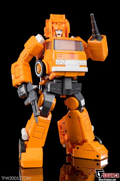 MP 35 Masterpiece Grapple Photo Review Transformers News TFW2005