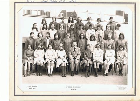 Photo De Classe 3ème B3 De 1968 Lycée De Jeunes Filles De Béthune