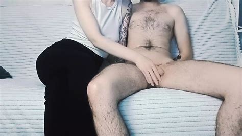 Geile milf stiefmutter entleert stiefsohn eier mit ihren händen xHamster