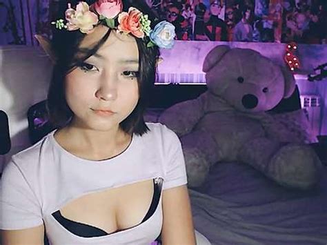 LunaCallisto Naked Stripping On Cam For Live Sex Video Chat Gyrls