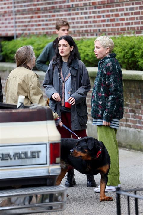 Michelle Williams And Jenny Slate On The Set Of Dying For Sex In