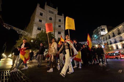 Galer A De Fotos Manifestaci N Contra La Amnist A Por Las Calles De