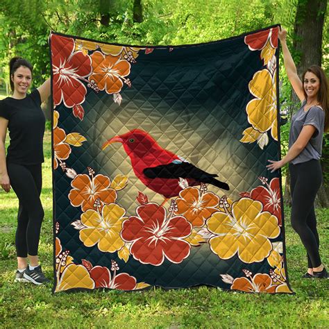 Hawaii Premium Quilt Honeycreeper Hibiscus