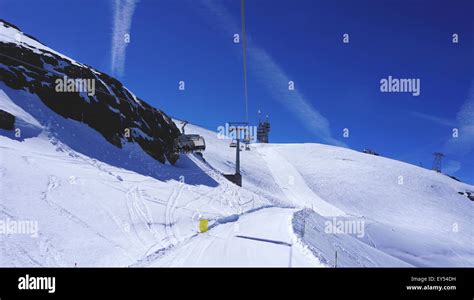 H Ngende Seilbahn Loipe Am Schneeberge Titlis Engelberg Schweiz