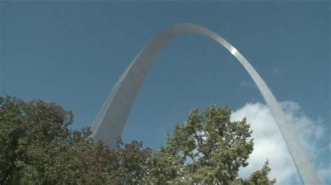 Demolition of Gateway Arch parking garage begins | FOX 2