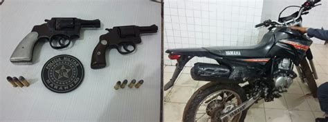 Batalh O De Policia Militar Ma Duas Armas De Fogo E Uma