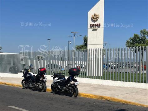 Hallan A Persona Sin Vida Al Interior De Un Auto En El Hospital Del