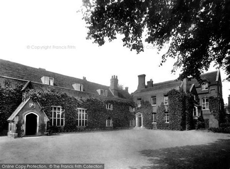 Photo of Chigwell, Chigwell School 1925 - Francis Frith