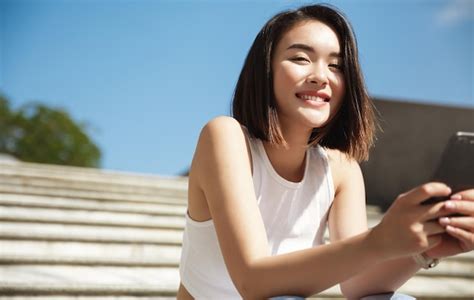 Premium Photo Image Of Beautiful Stylish Woman Sitting On Street