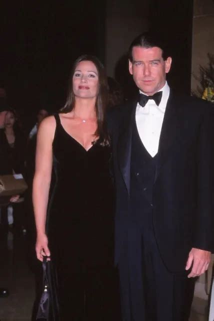 Kb Size Photographer Pierce Brosnan And Keely Shaye Smith Slide