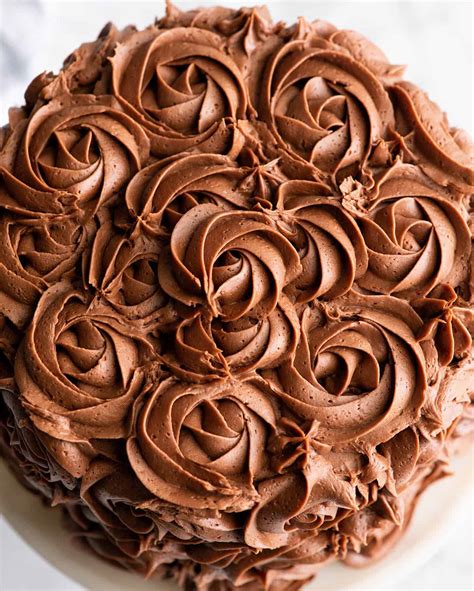 Chocolate Buttercream Frosting - JoyFoodSunshine