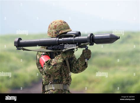 Rocket Launcher Hi Res Stock Photography And Images Alamy