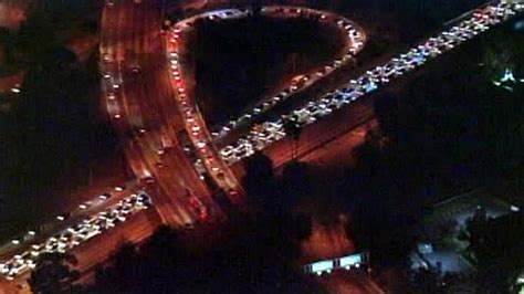 Multi-Vehicle Crash Slows Drive on Southbound 405 Freeway – NBC Los Angeles