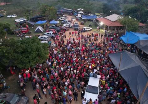 Nove Pessoas Morrem Ap S Inc Ndio Em Acampamento Do Mst No Sudeste Do