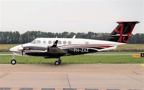 Ph Zaz Beechcraft Cgt King Air C N Bb Lelystad Air Flickr