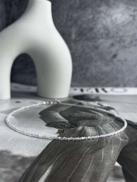 Колье AYAWASKA из натурального лунного камня - купить с доставкой по ...