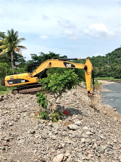 Ministerio de Obras Públicas on Twitter Seguimos retirando escombros