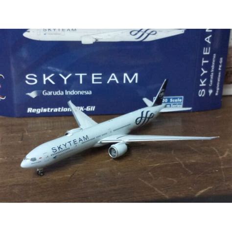 Jual Garuda Indonesia Boeing Er Pk Gii Skyteam Livery Ng Model