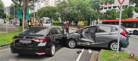 盛港连环车祸 一人轻伤拒送院 联合早报