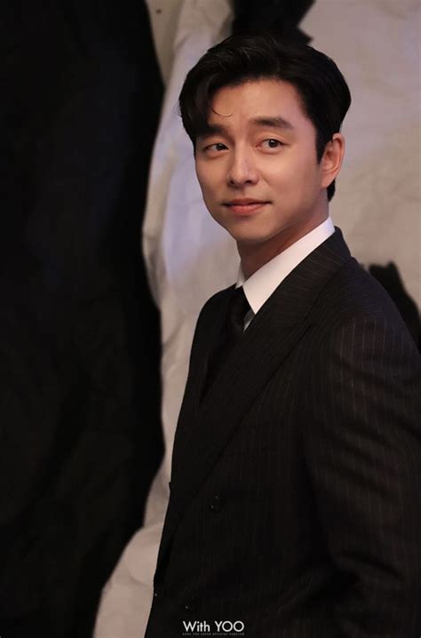 Pin By Mary Cost On Asian Actors Gong Yoo Gong Yoo Smile Korean Actors