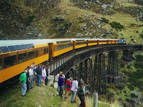 Taieri Gorge Railway trip - Awesome Tours New Zealand