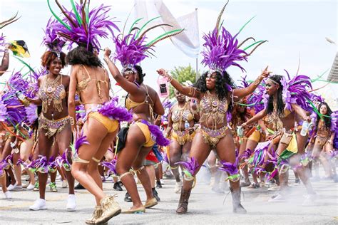 Exploring the Vibrant World of Caribbean Carnival Costumes ...