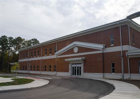 New clinic aboard Camp Lejeune serves nearly 9,000 Marines and Sailors ...