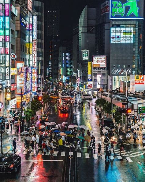 Um Dos Distritos Mais Movimentados De T Quio No Jap O O Bairro De