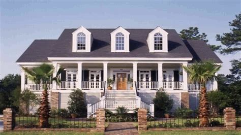 Southern Colonial Style House