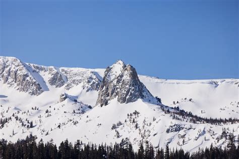 Snowshoeing near Mammoth Lakes: Tips and Trails | Visit Mammoth