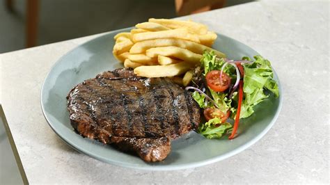 Spin Cafe A Sure Bet For Comfort Food Classics Townsville Bulletin