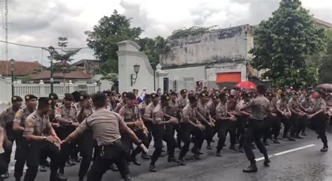 Wow Ada Makna Bersejarah Di Balik Yel Yel Terpesona Tni Polri