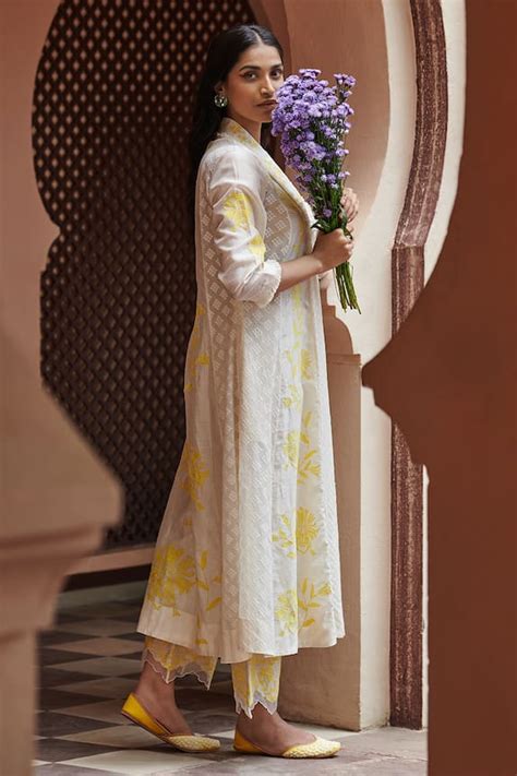 Buy Amrita Thakur White Chanderi Panelled Kurta Set Online Aza Fashions