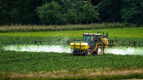 Une Association D Voile Sa Carte Des Victimes De Pesticides En France