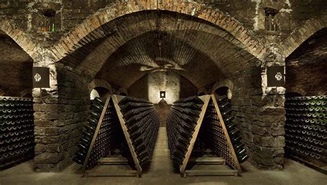 Italian Champagne wine tour - My Venice Travel Guide