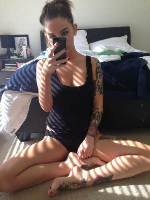 Pretty Tats Porn Pic
