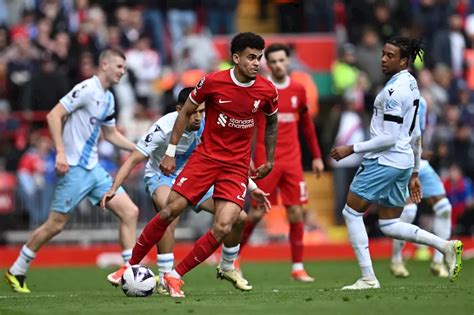 Liverpools Title Challenge In Tatters After Crystal Palace Defeat