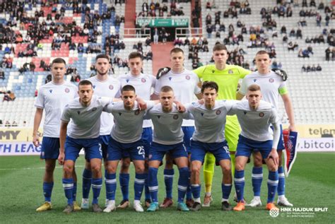 Udo Na Poljudu Juniori Hajduka Pobijedili Manchester City I Pro Li