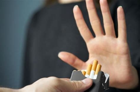 Lung Cancer Quitting Smoking After Diagnosis Increases Life Expectancy